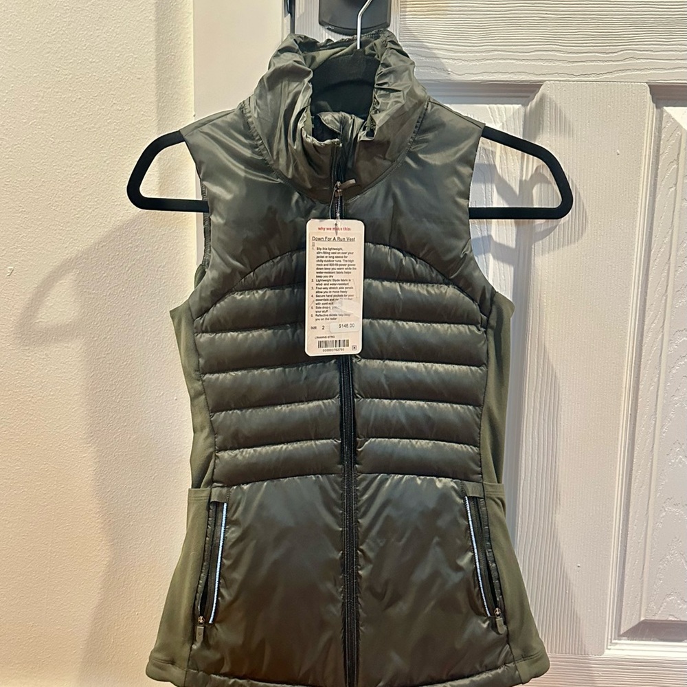 Lululemon puffer vest